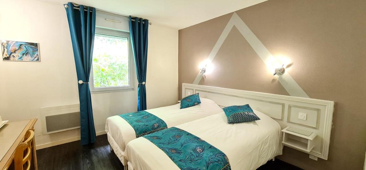 Fasthotel Oloron Hostellerie Du Paon Blanc Lurbe-Saint-Christau Exteriér fotografie