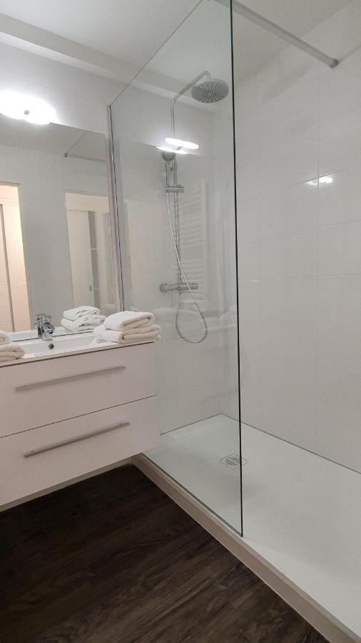 Fasthotel Oloron Hostellerie Du Paon Blanc Lurbe-Saint-Christau Exteriér fotografie