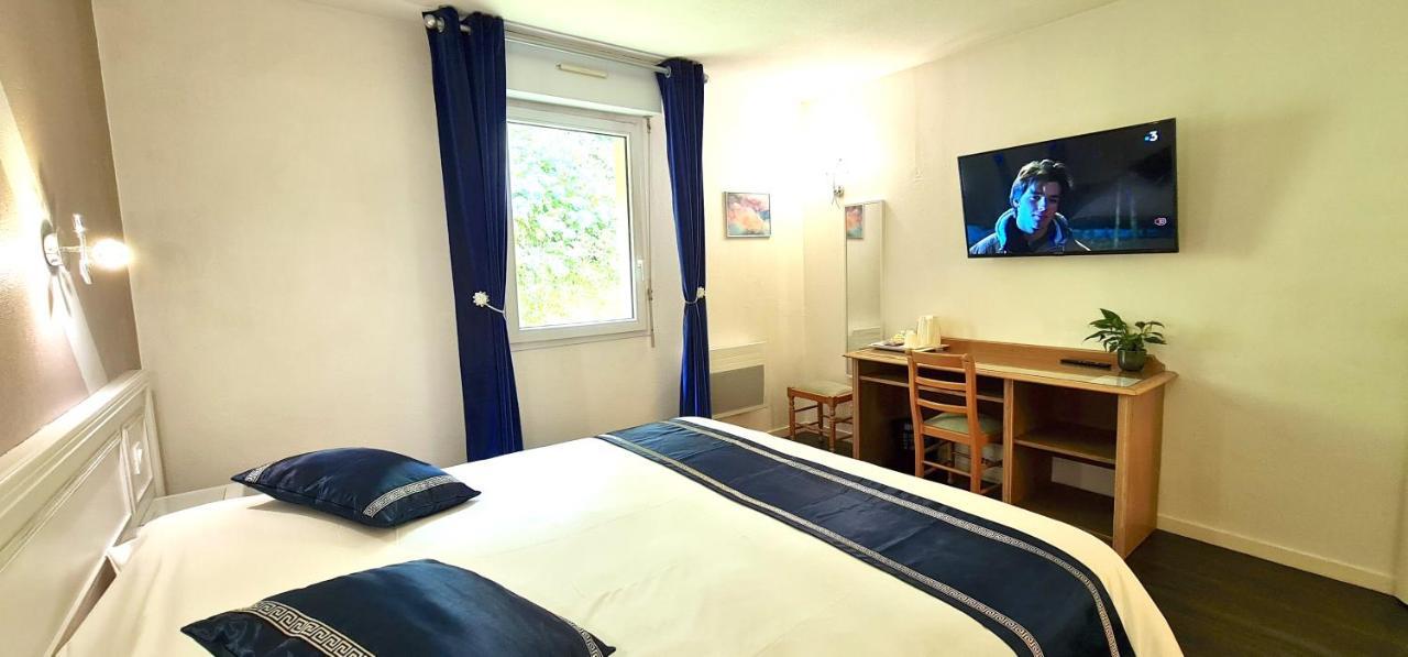 Fasthotel Oloron Hostellerie Du Paon Blanc Lurbe-Saint-Christau Exteriér fotografie